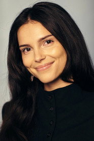Portrait of Inde Navarrette